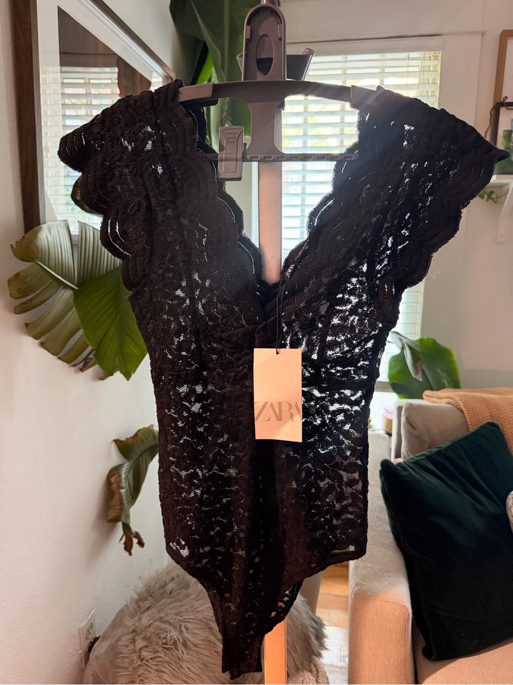 ZARA Black Scalloped Lace V-Neck Bodysuit